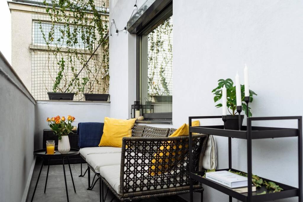 Amazing City View - Terrace+Netflix - City Center Bucharest Exterior photo